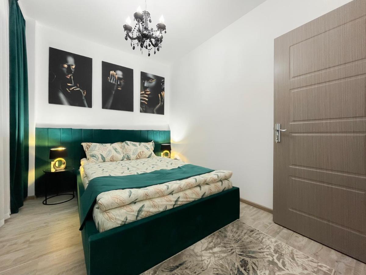Unique Hotel Apartments ياش المظهر الخارجي الصورة