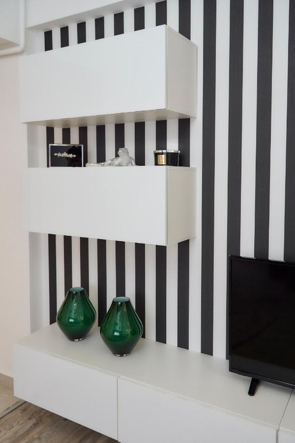 Unique Hotel Apartments ياش المظهر الخارجي الصورة