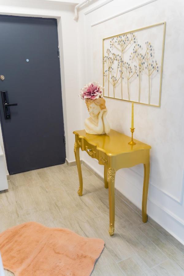 Unique Hotel Apartments ياش المظهر الخارجي الصورة