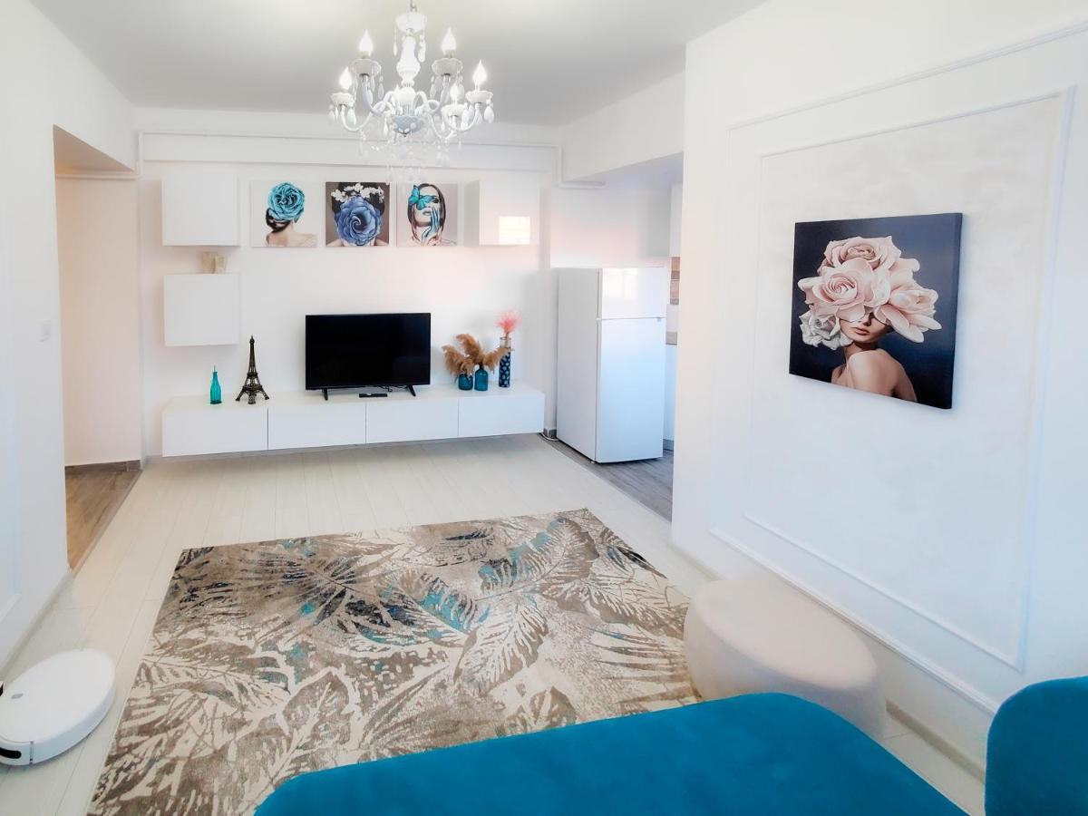 Unique Hotel Apartments ياش المظهر الخارجي الصورة