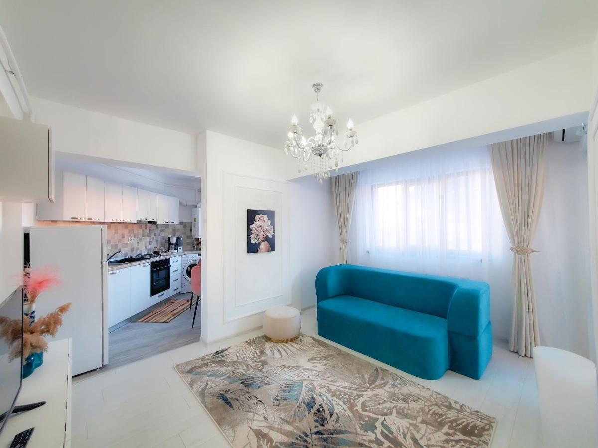 Unique Hotel Apartments ياش المظهر الخارجي الصورة