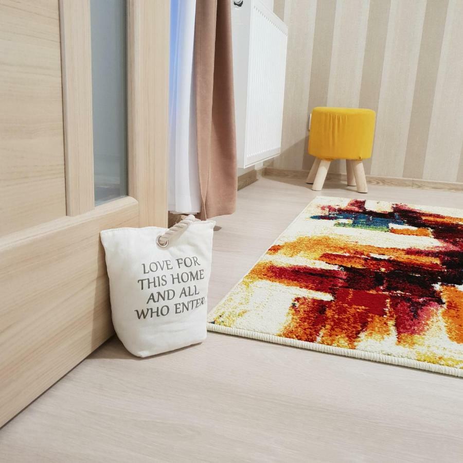 Unique Hotel Apartments ياش المظهر الخارجي الصورة