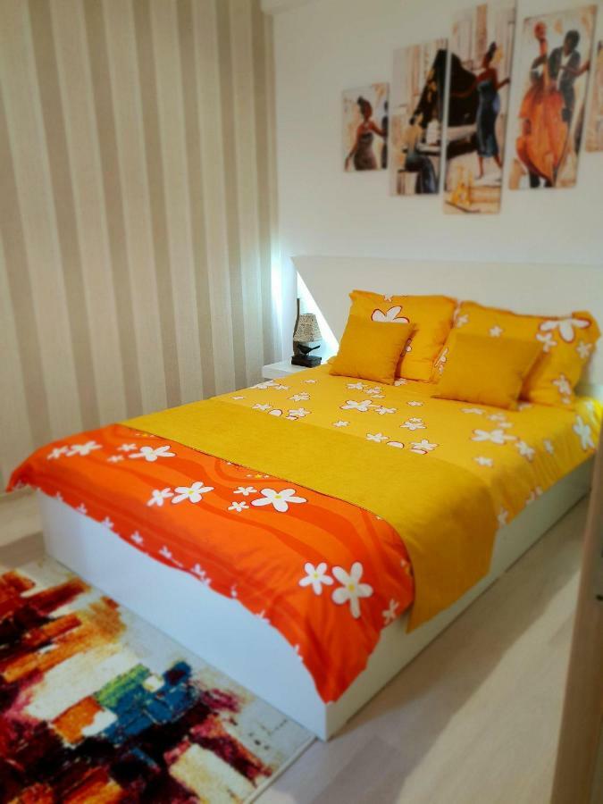 Unique Hotel Apartments ياش المظهر الخارجي الصورة