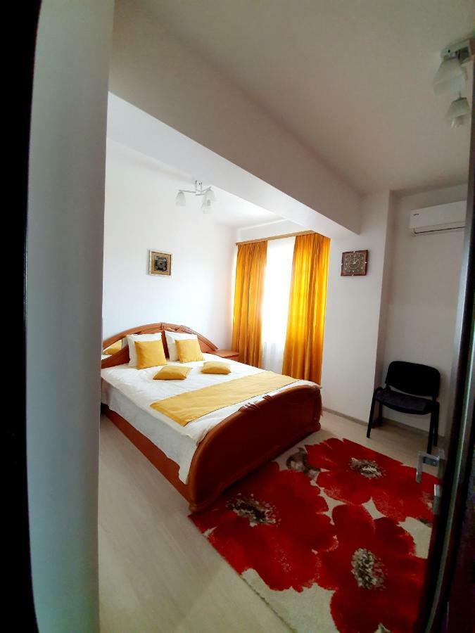 Unique Hotel Apartments ياش المظهر الخارجي الصورة