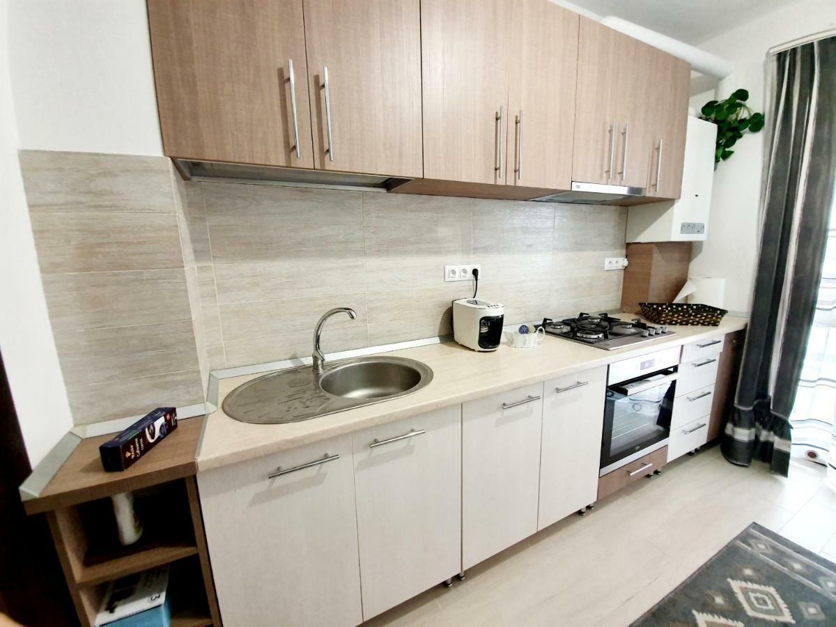 Unique Hotel Apartments ياش المظهر الخارجي الصورة