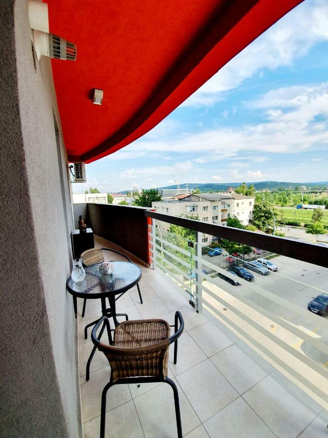 Unique Hotel Apartments ياش المظهر الخارجي الصورة