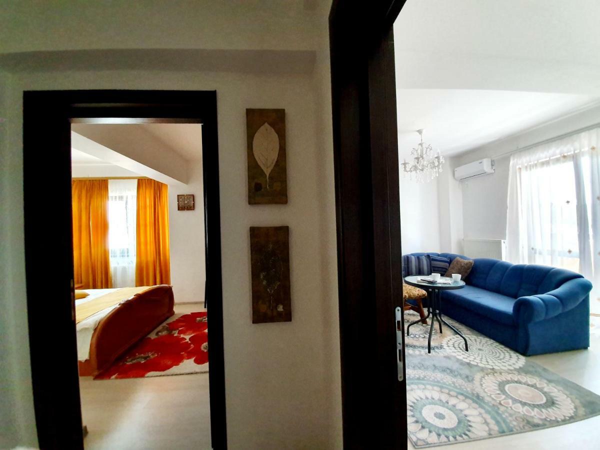 Unique Hotel Apartments ياش المظهر الخارجي الصورة