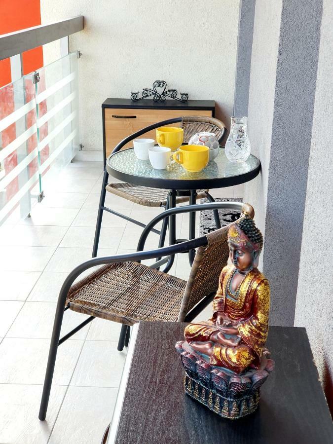Unique Hotel Apartments ياش المظهر الخارجي الصورة