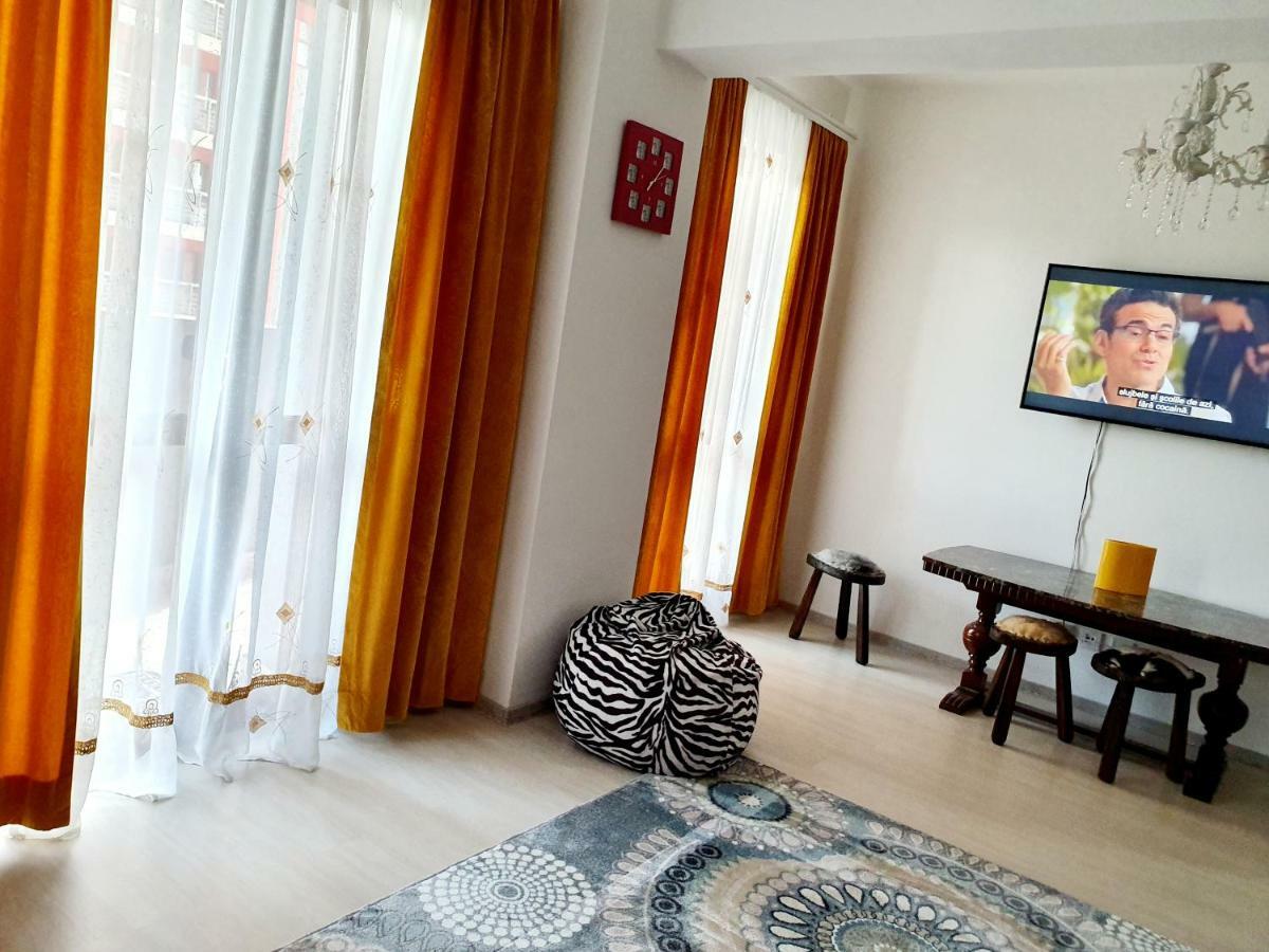 Unique Hotel Apartments ياش المظهر الخارجي الصورة